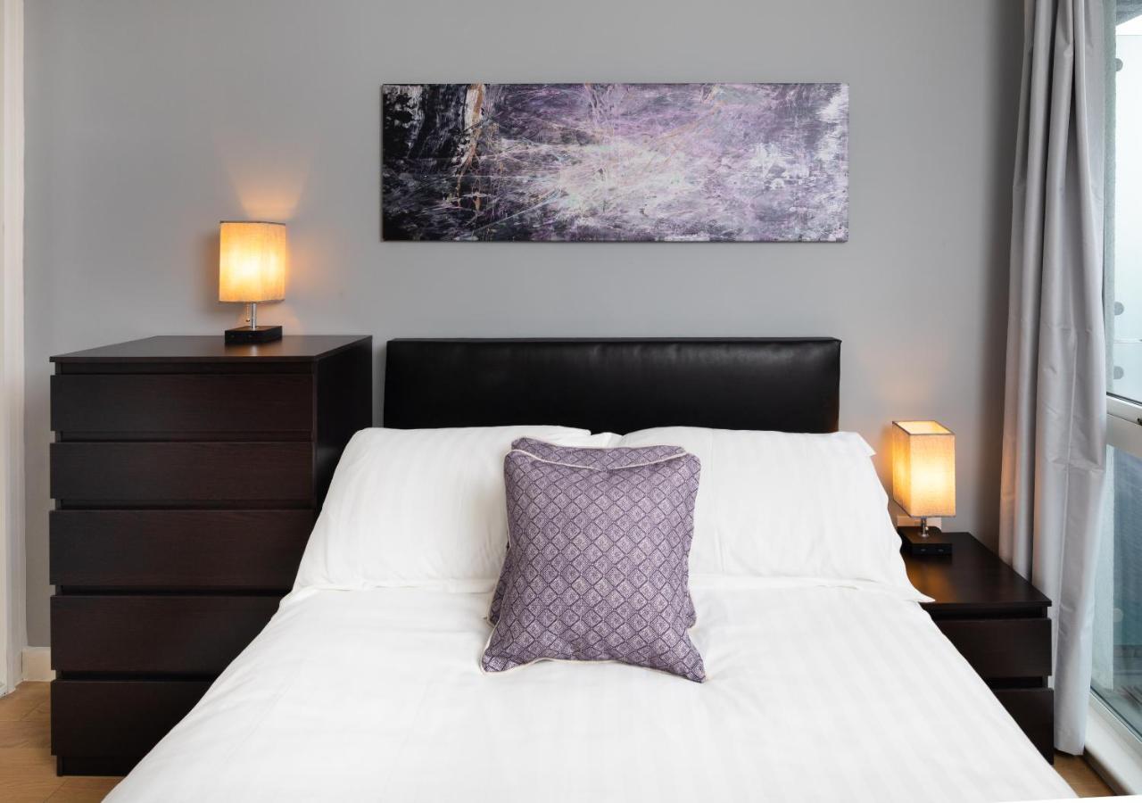 Stylish City Centre Apartment - Home From Home With Fully-Equipped Kitchen, Smart Tv, Netflix, Superfast Wifi, Free Parking, Self Check-In - By Brightleap Apartments Milton Keynes Exterior foto